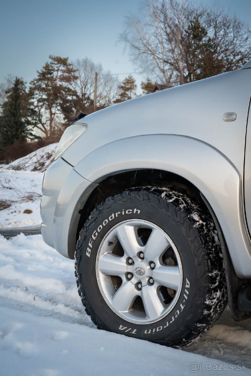 Predám Toyota Hilux