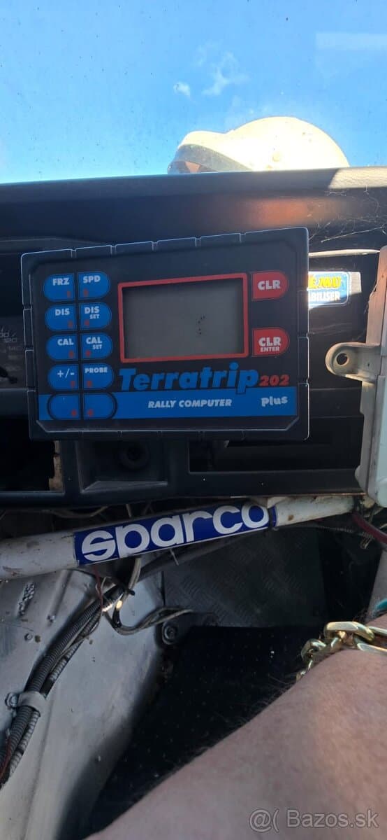 Predám upravený Jeep Cherokee