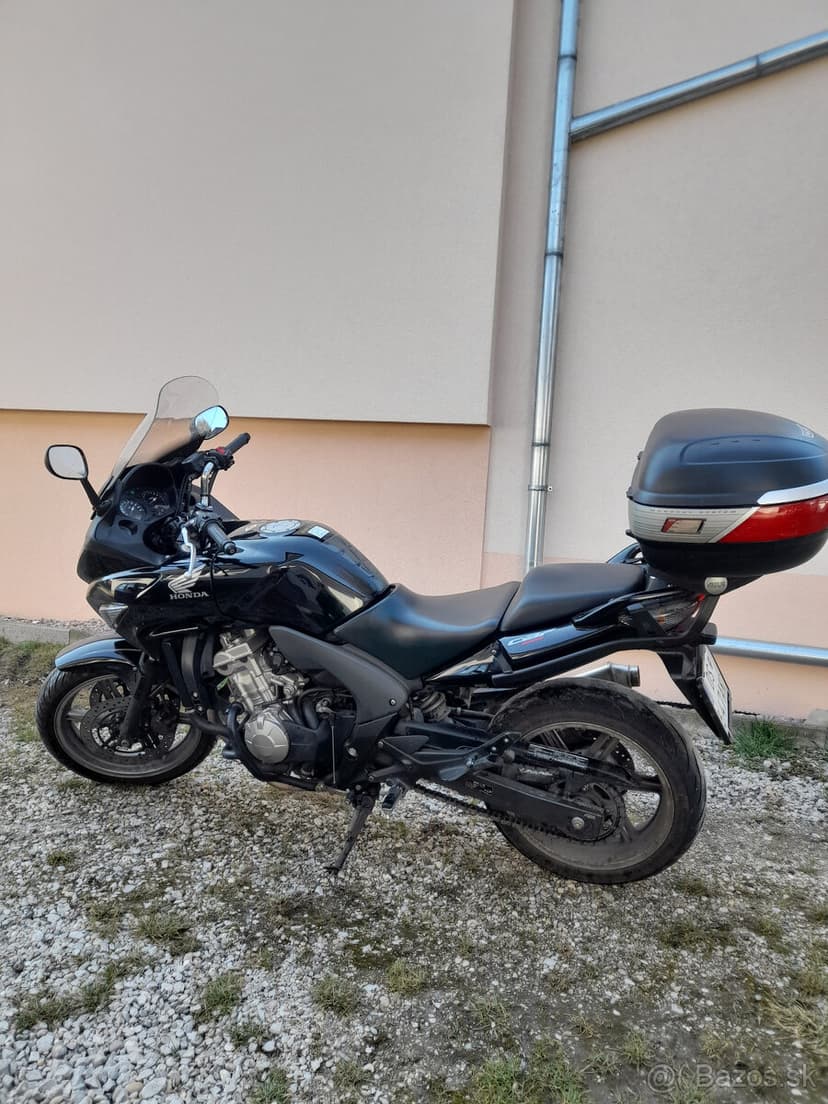 Honda cbf 600