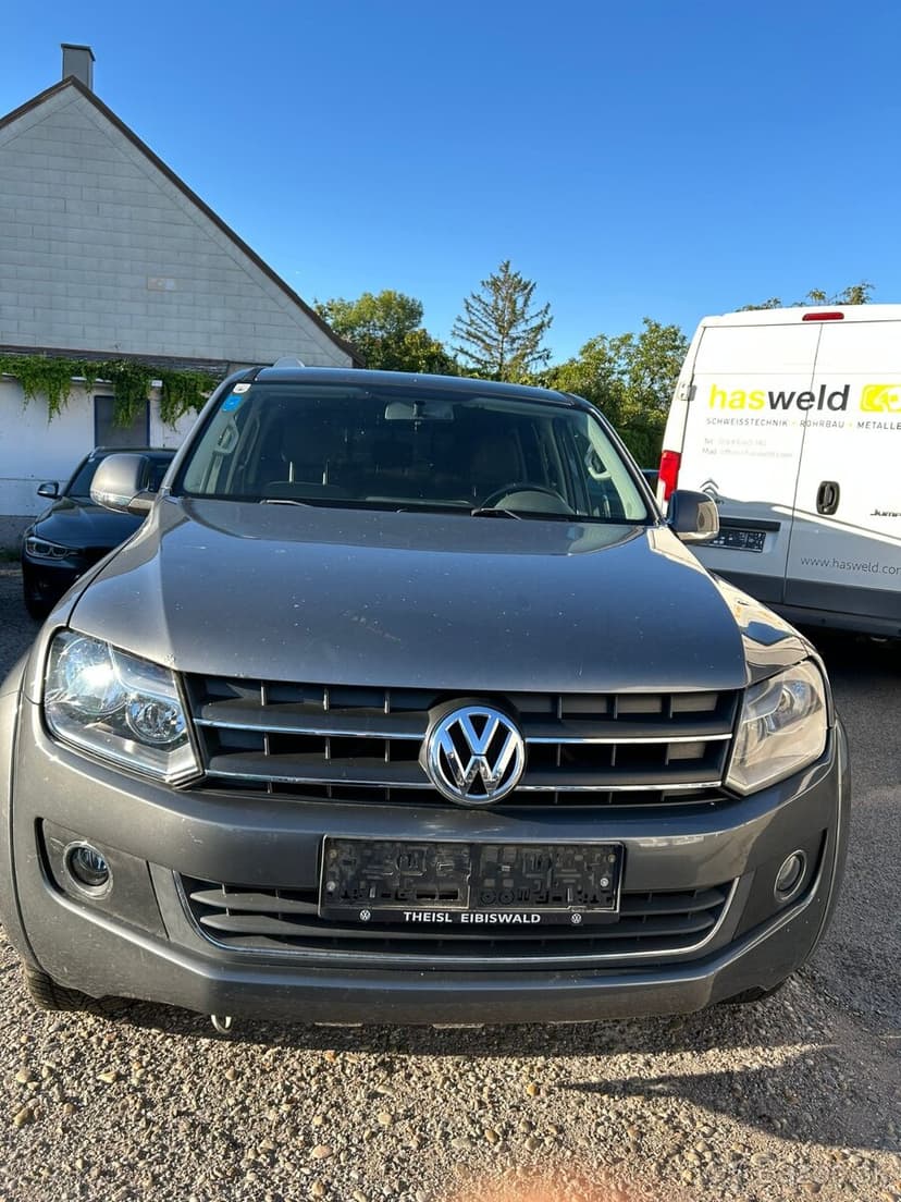 VW AMAROK 2,0 DIESEL 4X4 ŤAŽNÉ KLÍMA 120KW