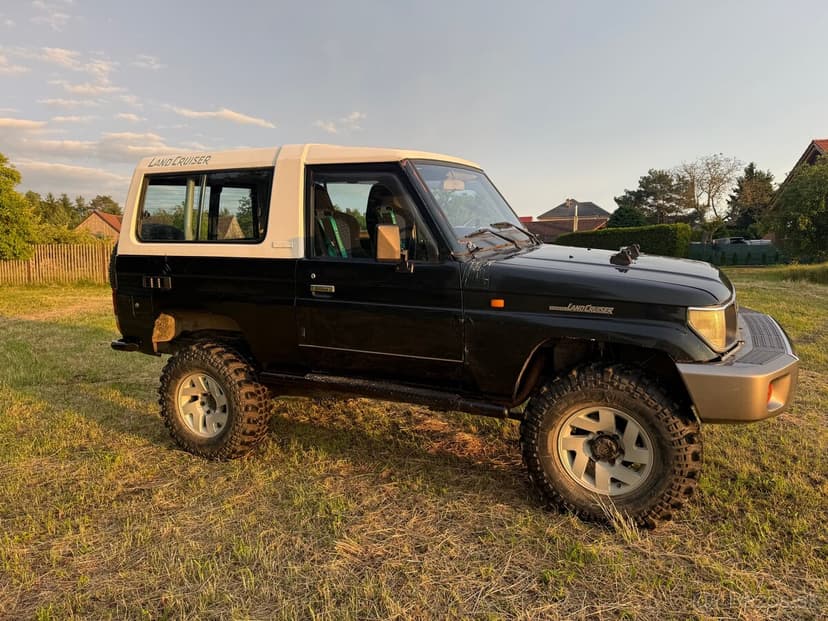Toyota Land Cruiser KZJ 73