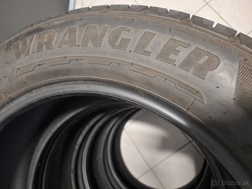 Nové pneu / SUV Good Year / Ford / Amarok