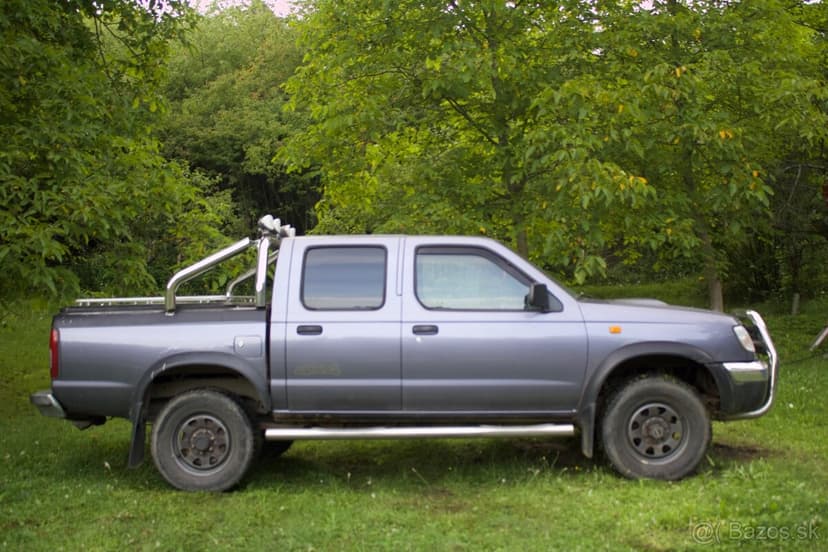 NISSAN NAVARA PICK UP  2,5 TDI  73 KW 4WD MT5