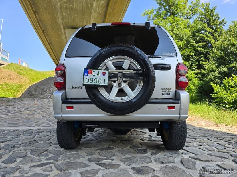 Jeep Cherokee 2,8CRD /120kw A/T facelift //BEZ KOROZIE //