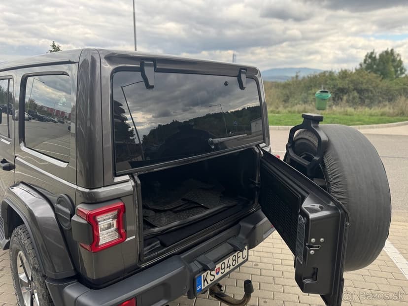 Jeep Wrangler Sahara 2018 – 147 kW – Automat – TOP stav