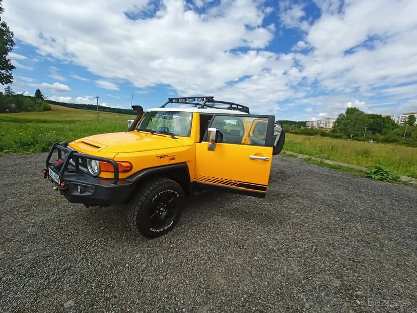 TOYOTA FJ LAND CRUISER 4,0 V6 4x4 LPG 110 000 KM 1 Majitel