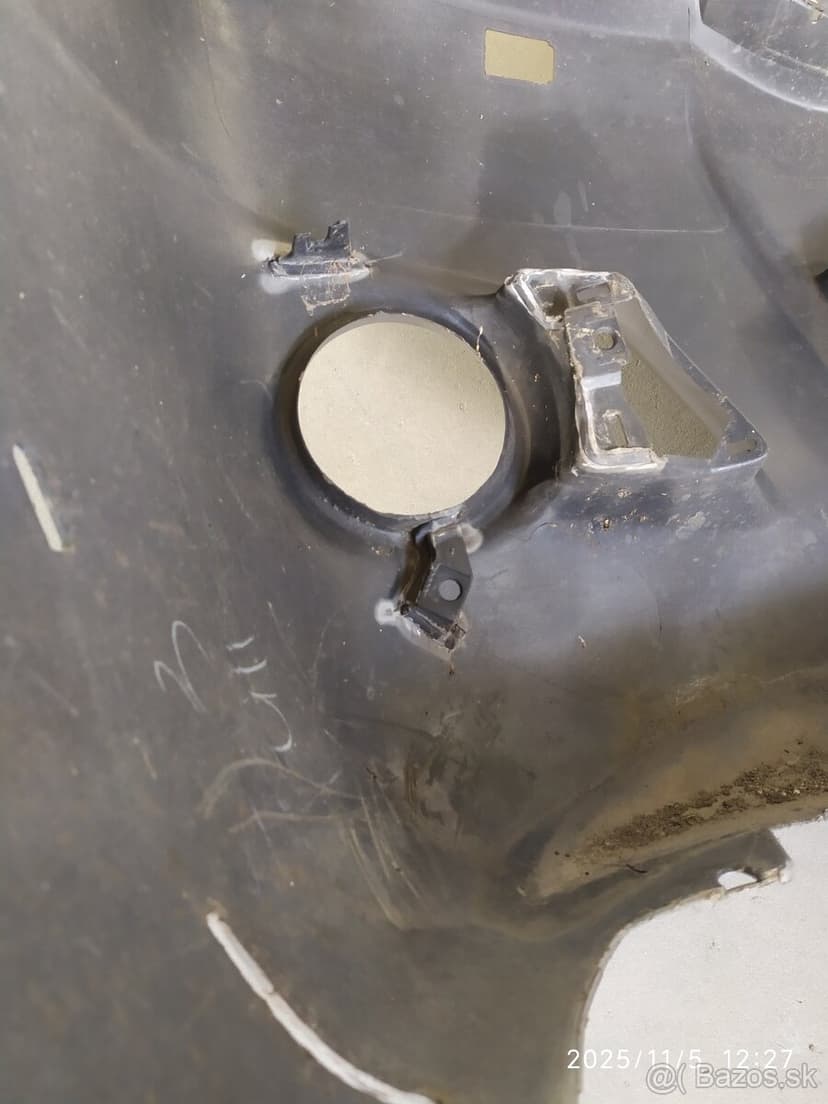 Predný nárazník Toyota Hilux rv 2012-2016