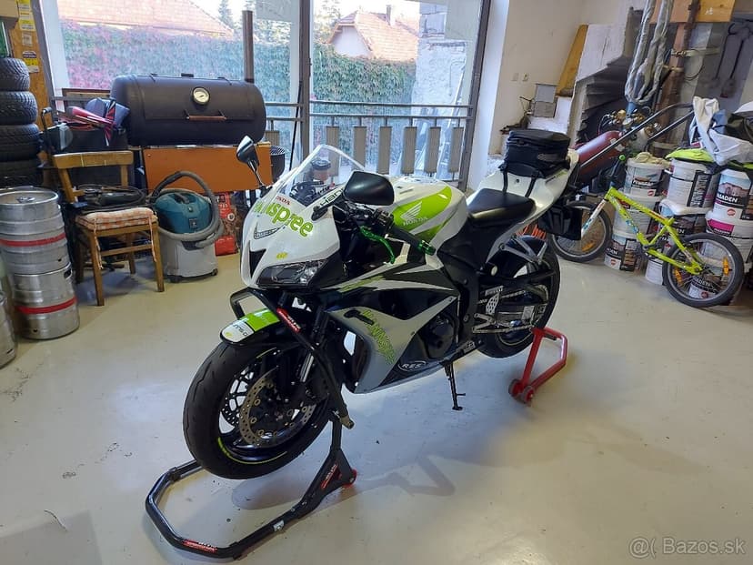 Predám Honda cbr 600rr 2008