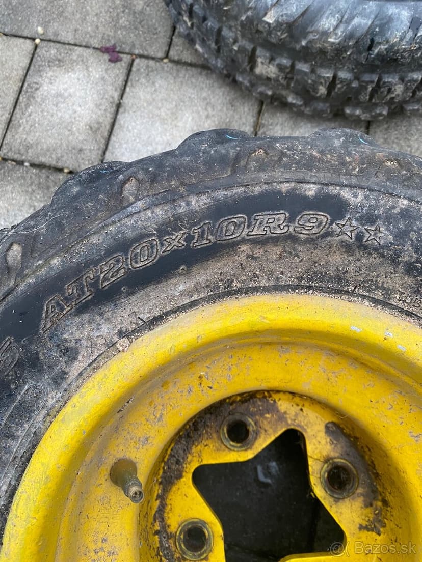 Pneumatiky na štvorkolku AT 21x7-10 a AT 20x10 r9