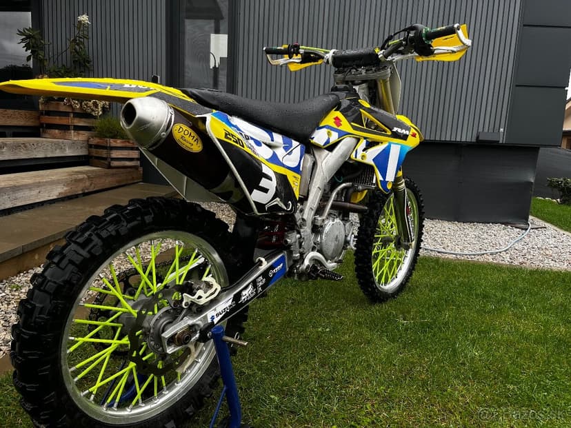 Suzuki RM-Z 250