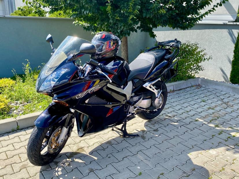 Honda VFR 800
