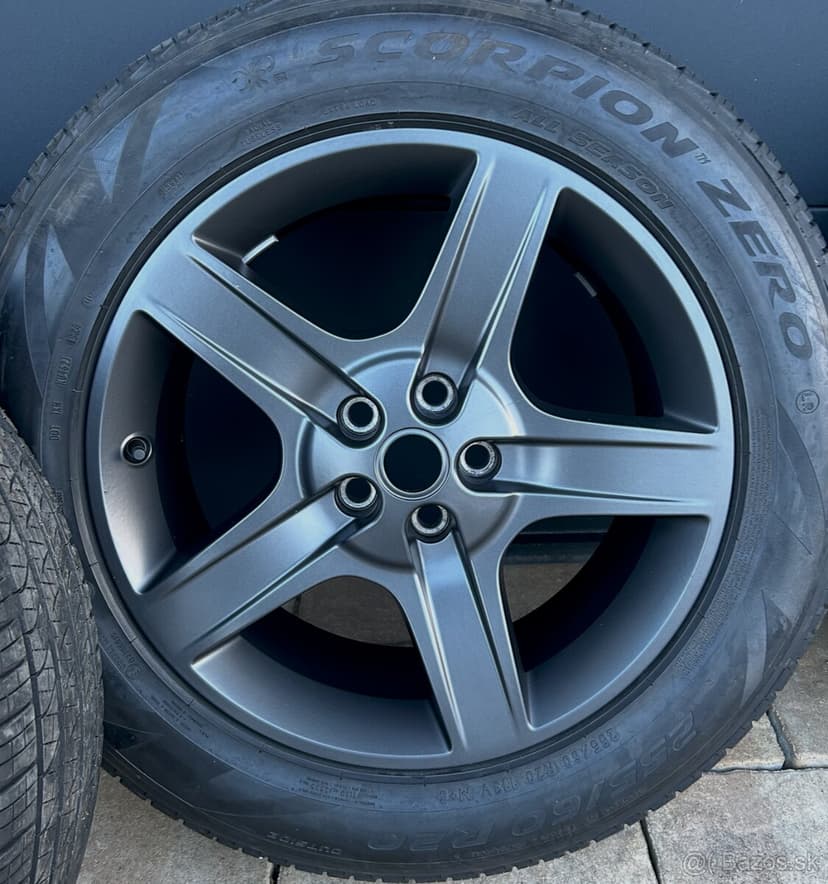 20" disky s pneumatikami Land Rover Defender