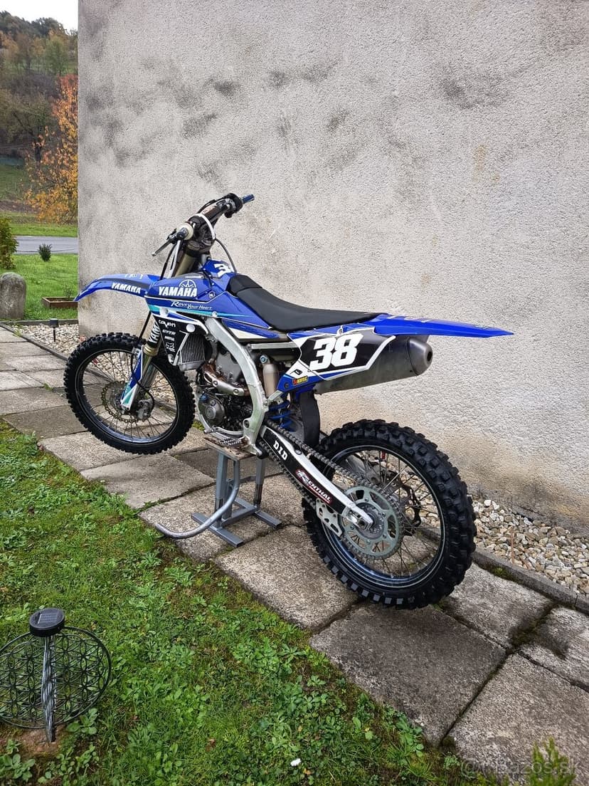 Yamaha yzf 450 2016
