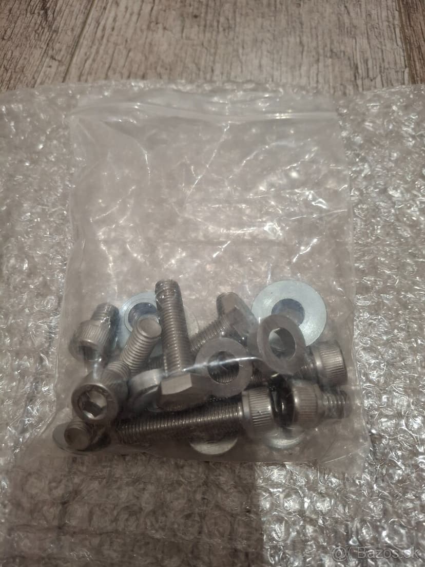 Centrálny stojan Yamaha MT 07 / Tracer - nový