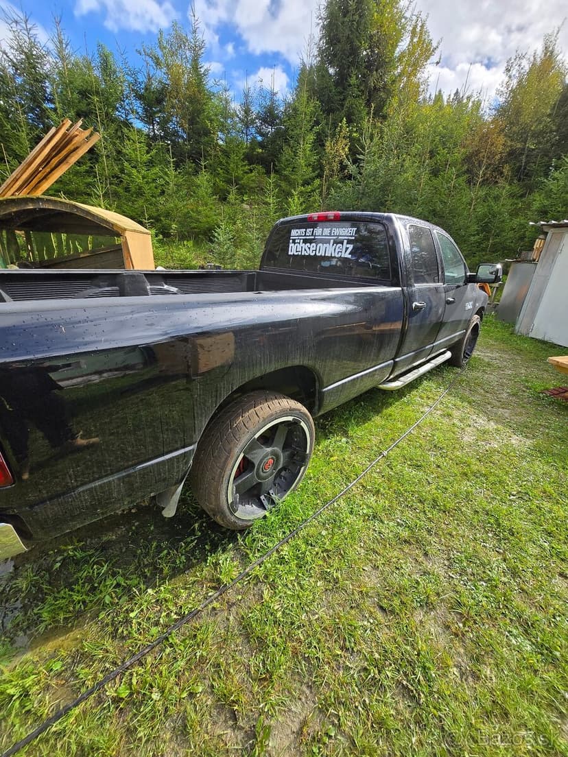 Dodge ram 1500 5.7 hemi