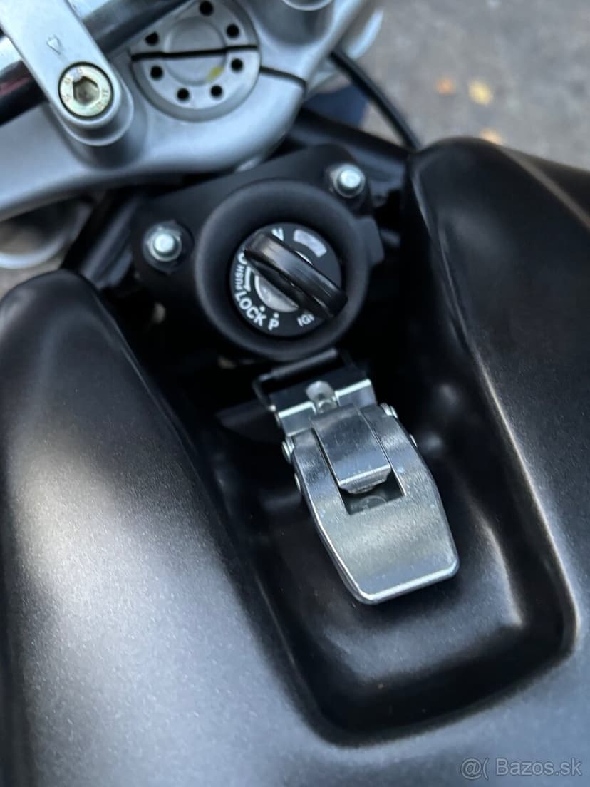 Ducati monster Dark 1000 i.e