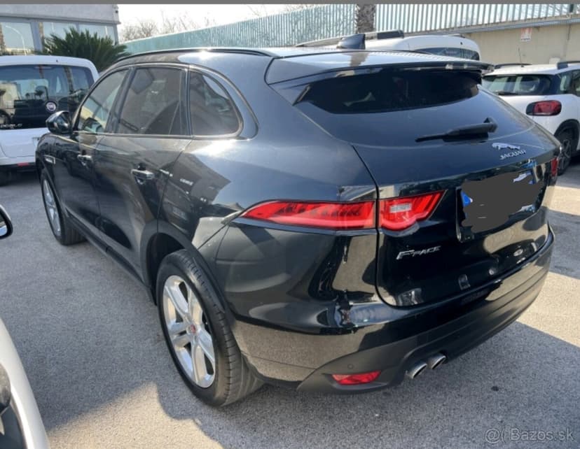 Jaguar f-pace