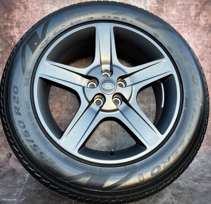 Originální alu kola Land Rover Defender 255/60R20