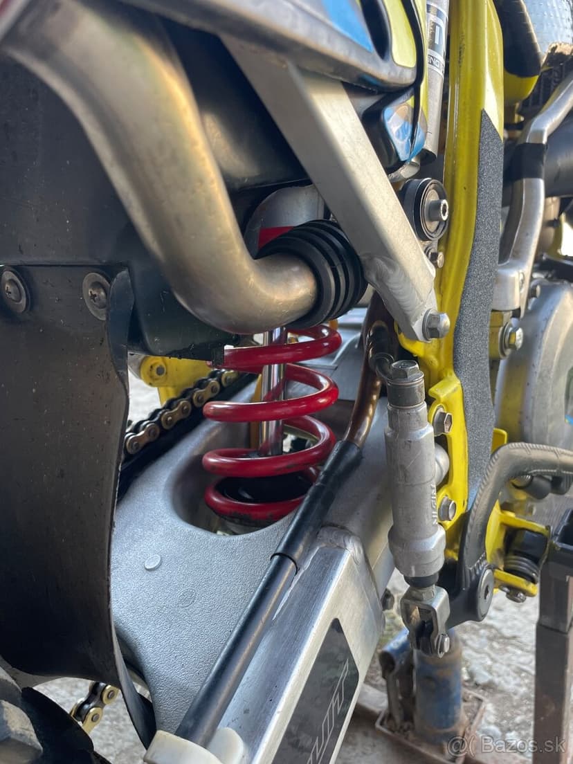 Predám Suzuki rm 250 rok 2003