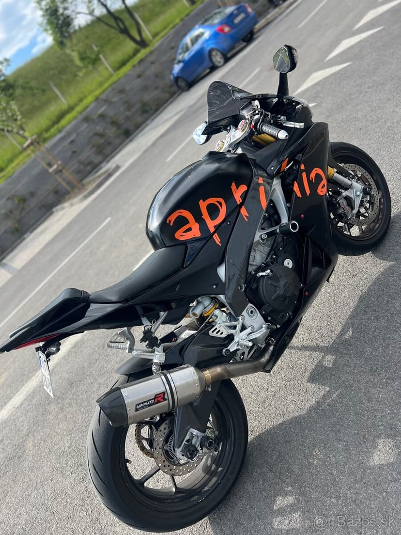 Aprilia RSV4