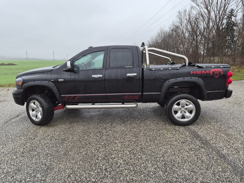 Dodge Ram 1500 5.7hemi 2007
