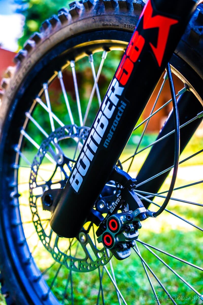 EBMX ŠPECIÁL SUR-RON Lightbee X