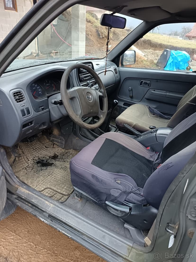 Nissan navara D22