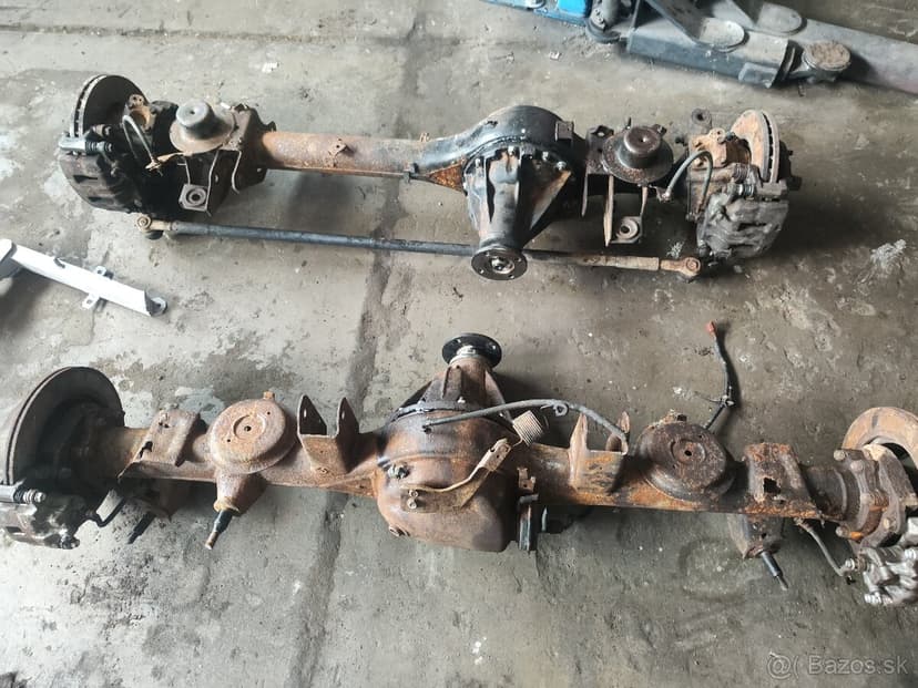 Nápravy Nissan patrol y60 rozpredám na náhradné diely