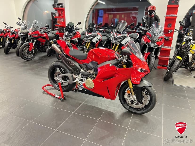 DUCATI PANIGALE V4 S FULL AKRAPOVIC