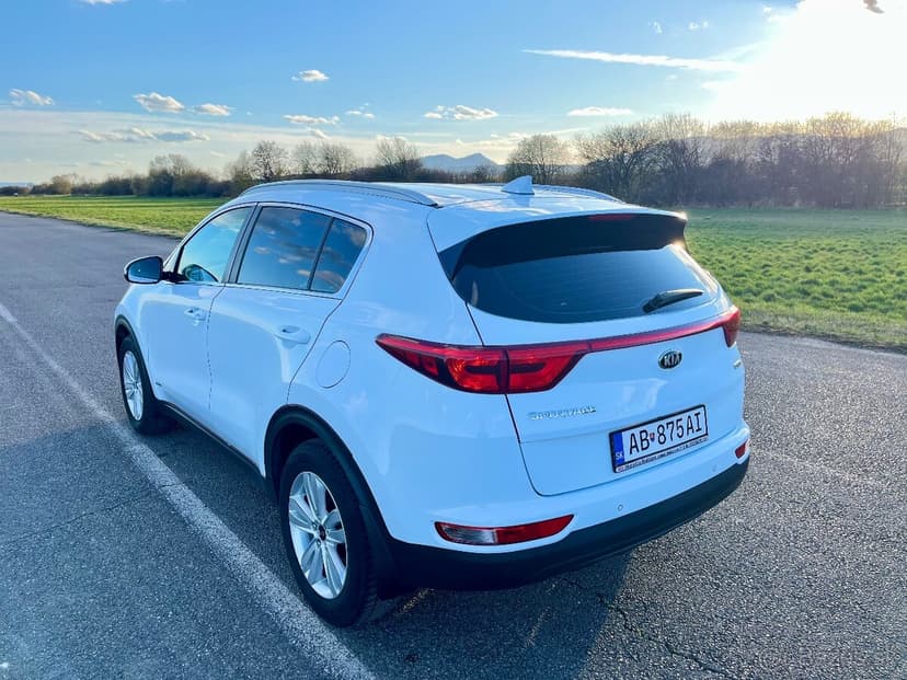 Kia Sportage 2.0 CRDI 2017 - 4x4 automat - SR pôvod, kamera