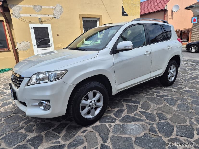 Toyota RAV4 SUV/Off-road 110kw Manuál