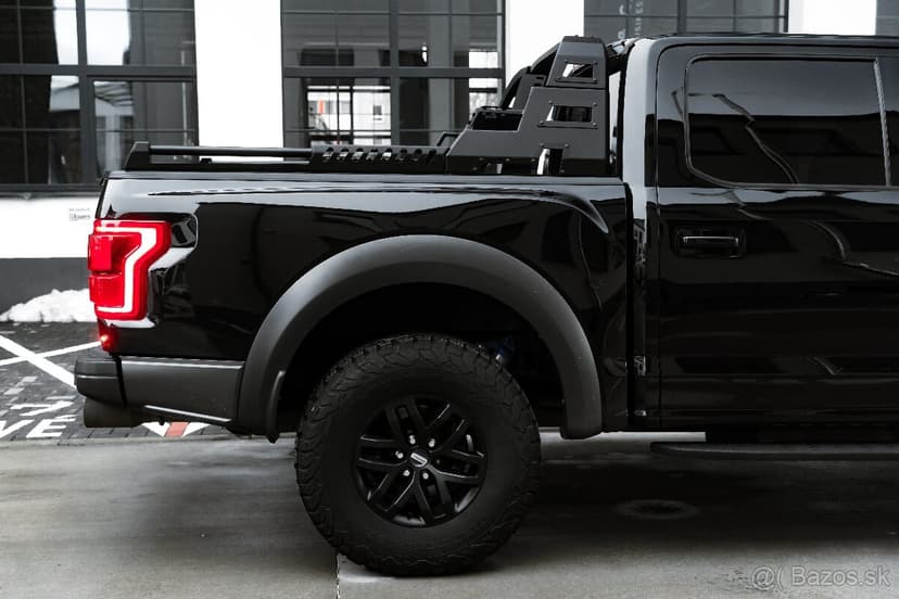 Ford F-150 RAPTOR