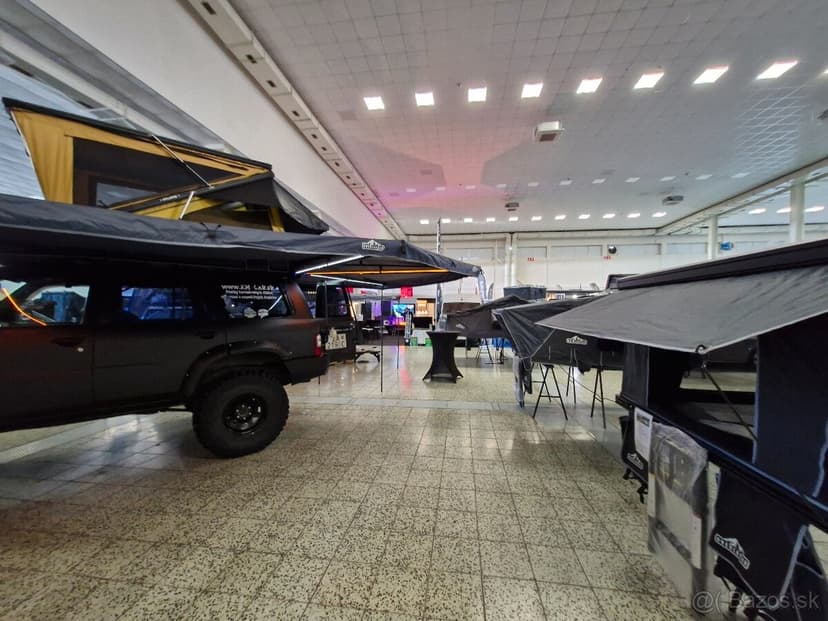 Samonosna 270° XL markiza