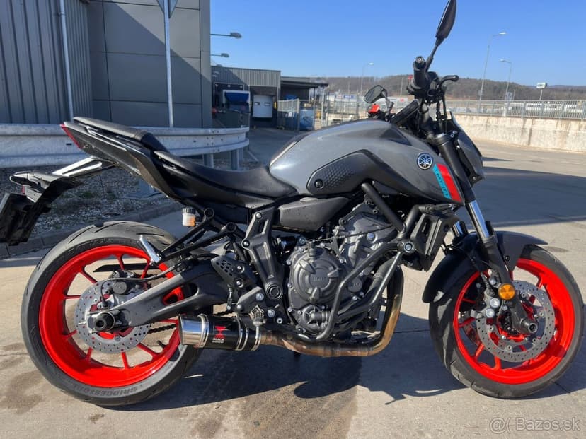 Yamaha MT07 2021