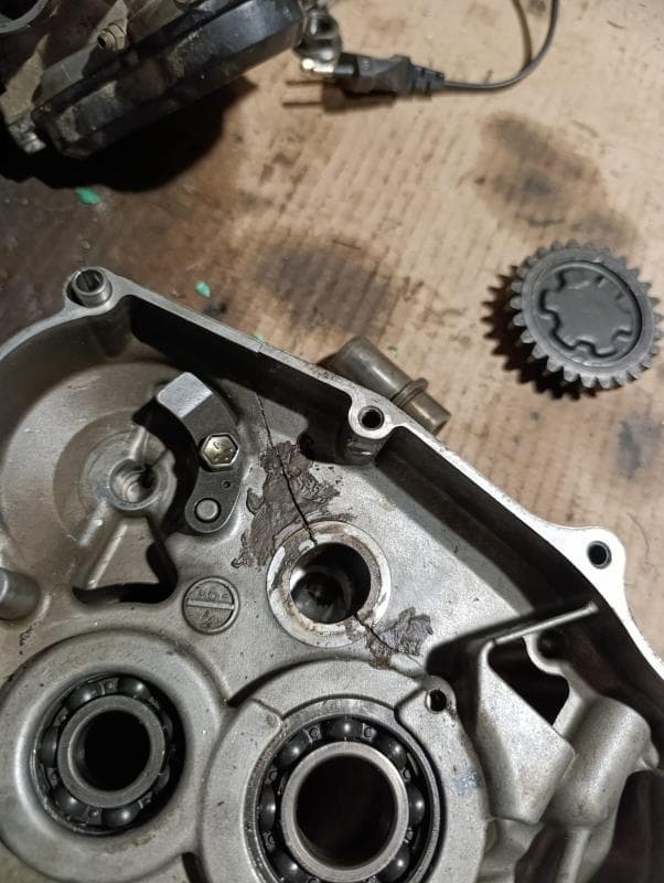 Predám náhradné diely