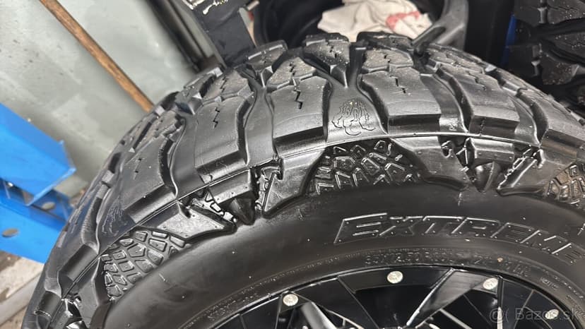 Nitto 35 x 12.5 R20 wrangler