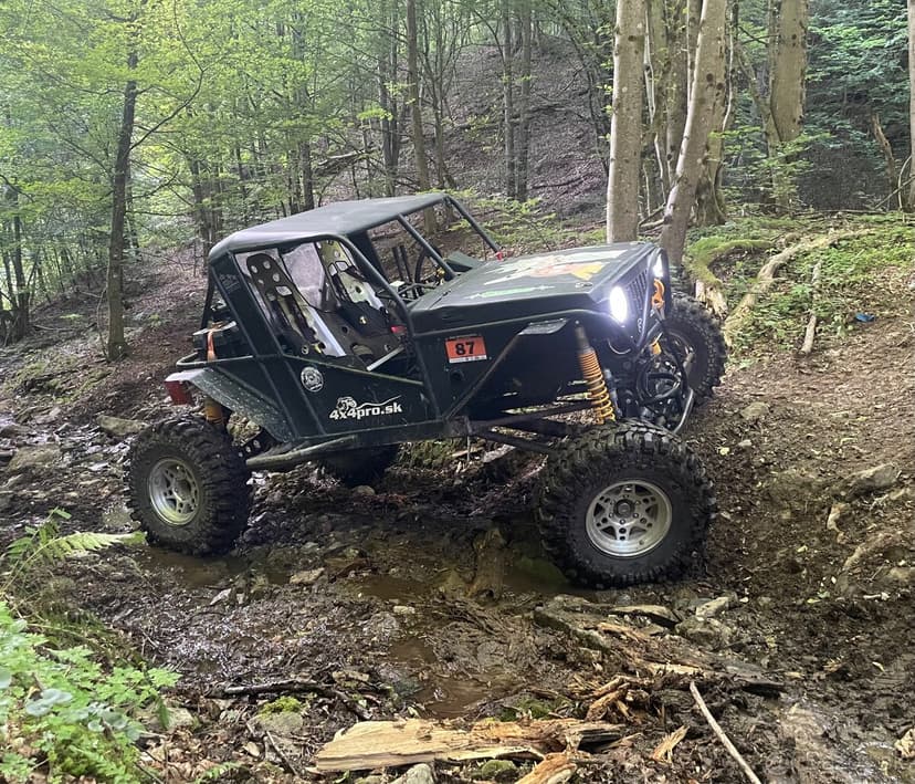 Offroad špecial suzuki samurai