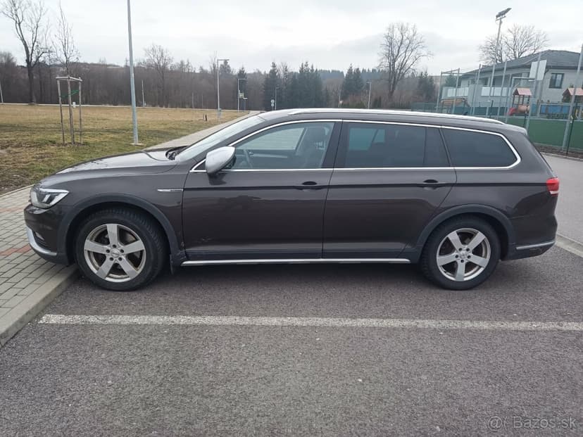 Passat B8 Alltrack 4x4 2.0 TDI winter packet +webasto +ťažné