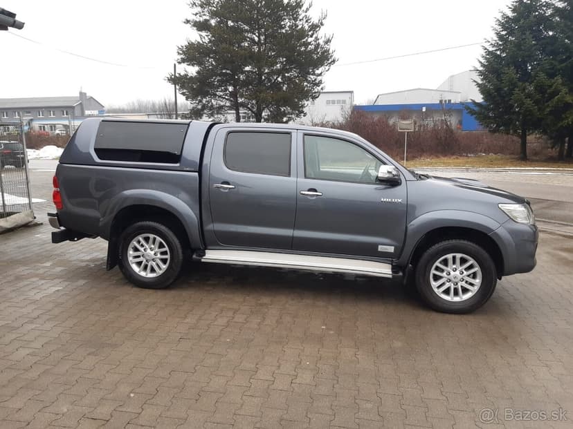 Toyota Hilux Double cab 3.0 I D-4D Sol 4x4 AT