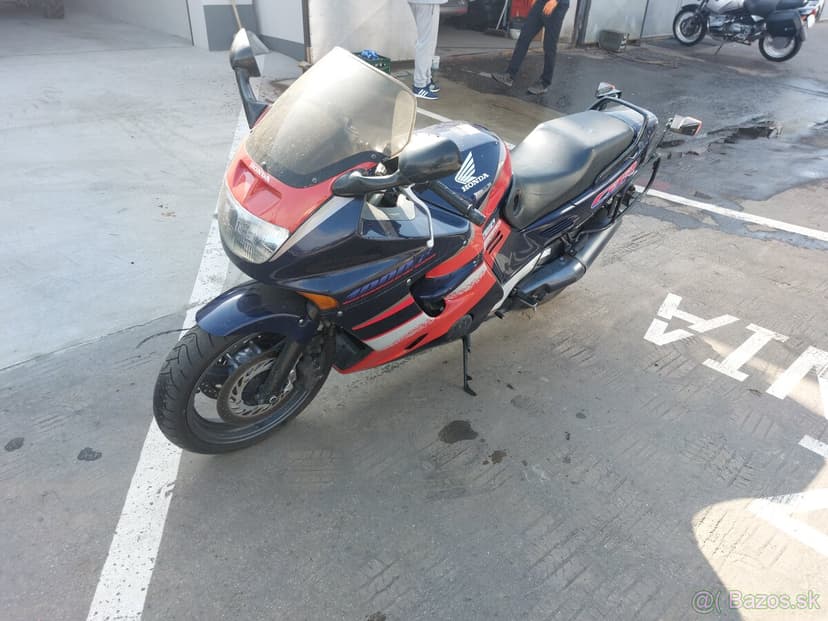 Honda CBR 1000F