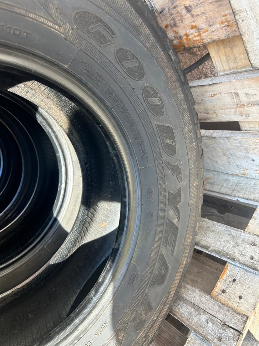 Goodyear Wrangler 255/70/15”C 112/110T