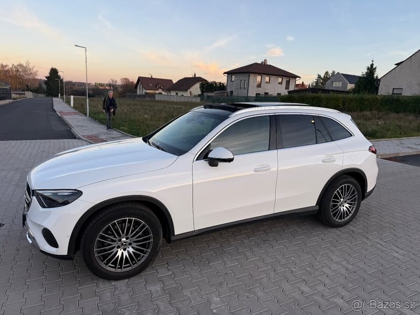 2022 Predám MERCEDES-BENZ GLC 220d 4-MATIC 145kw r.v.12/2022