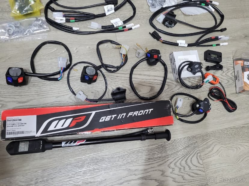 KTM príbal na cestu /prepínače svetiel/WP pumpa