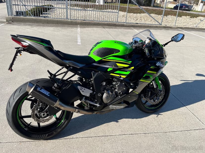 Kawasaki ZX6R