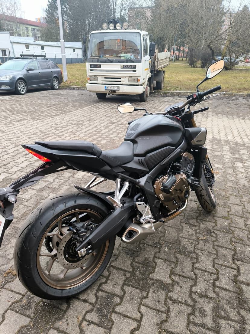 Honda CB 650R e-clutch