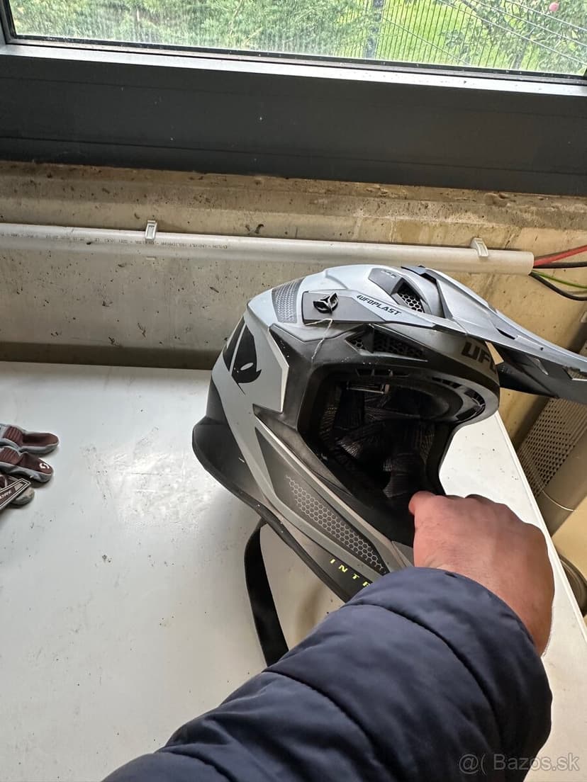 Prilba UFO plast motocross