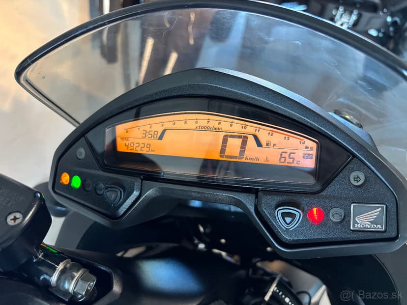 Honda VFR800X CrossRunner