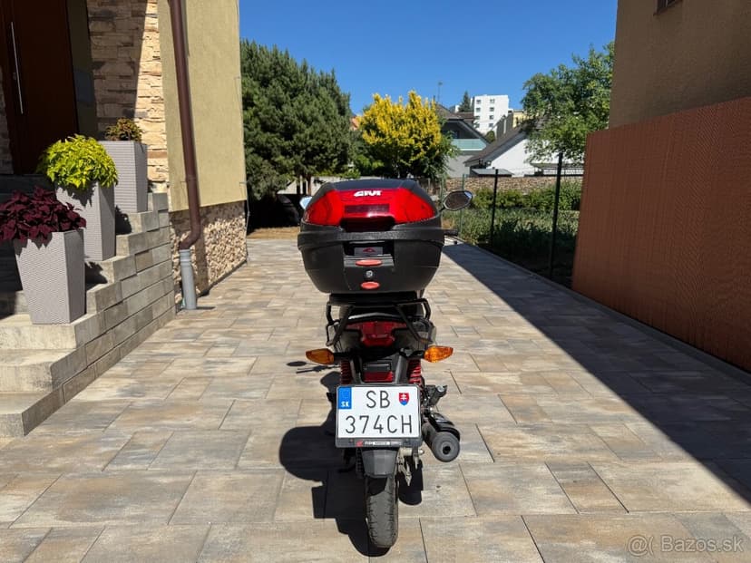 Honda CB125F (2022)