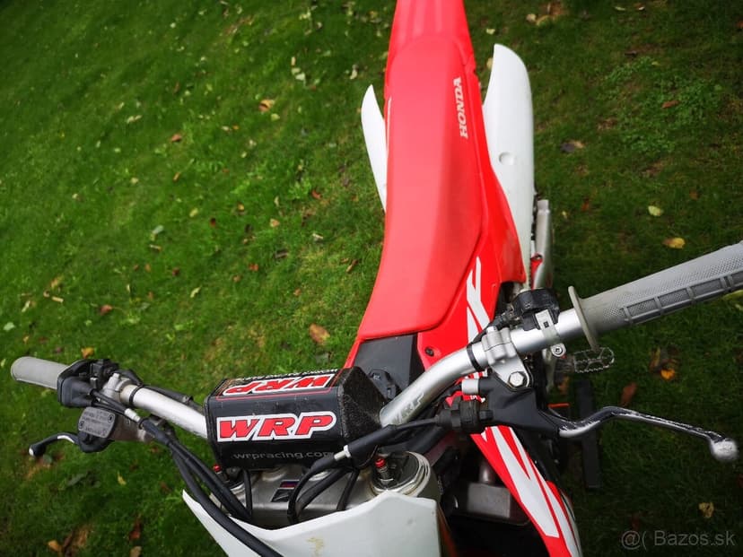 Honda CRF 450R, r.v. 2018 se startérem a ventilátory.