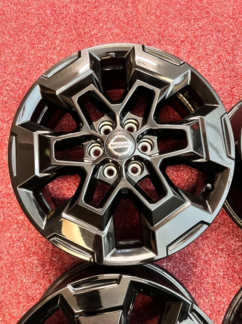 6x114,3 R18 originál hliníkové disky Nissan Navara - TOP